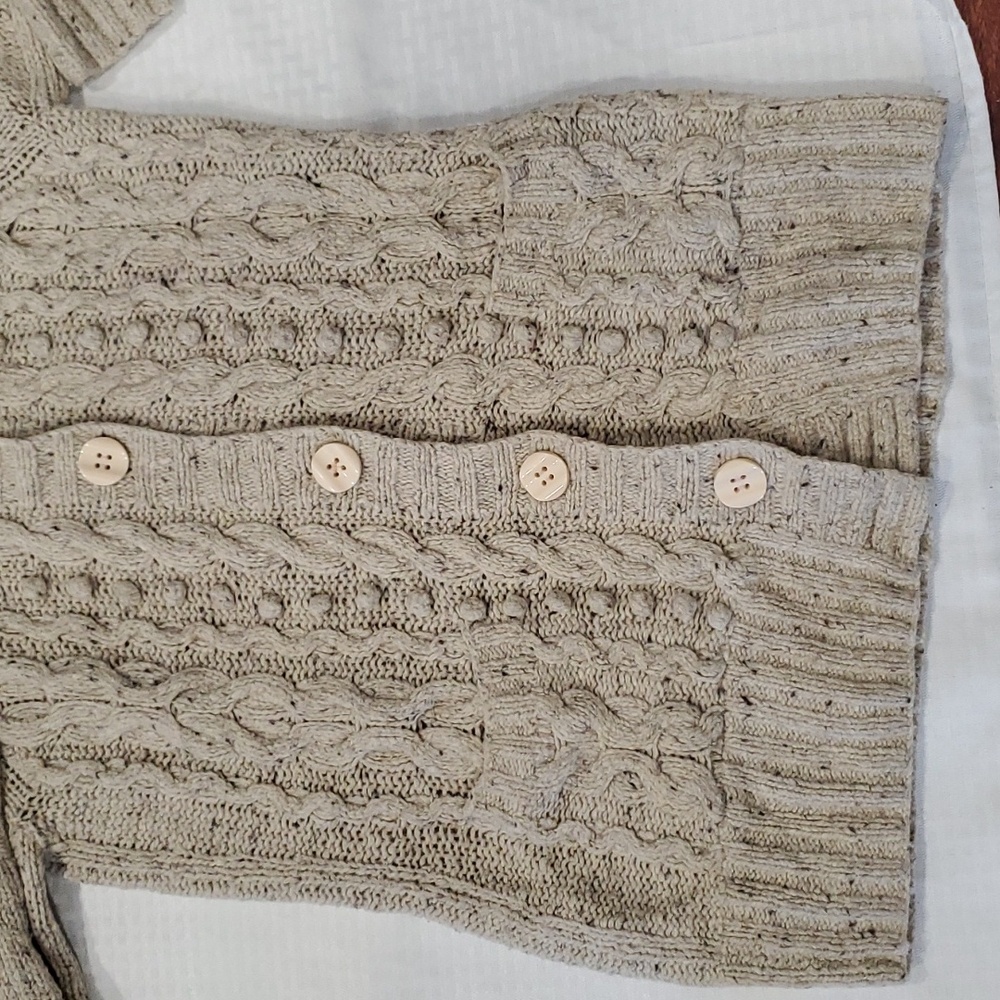 J.crew hand knit ivory cream button  removable fur  hood sweater  size M - Picture 14 of 15